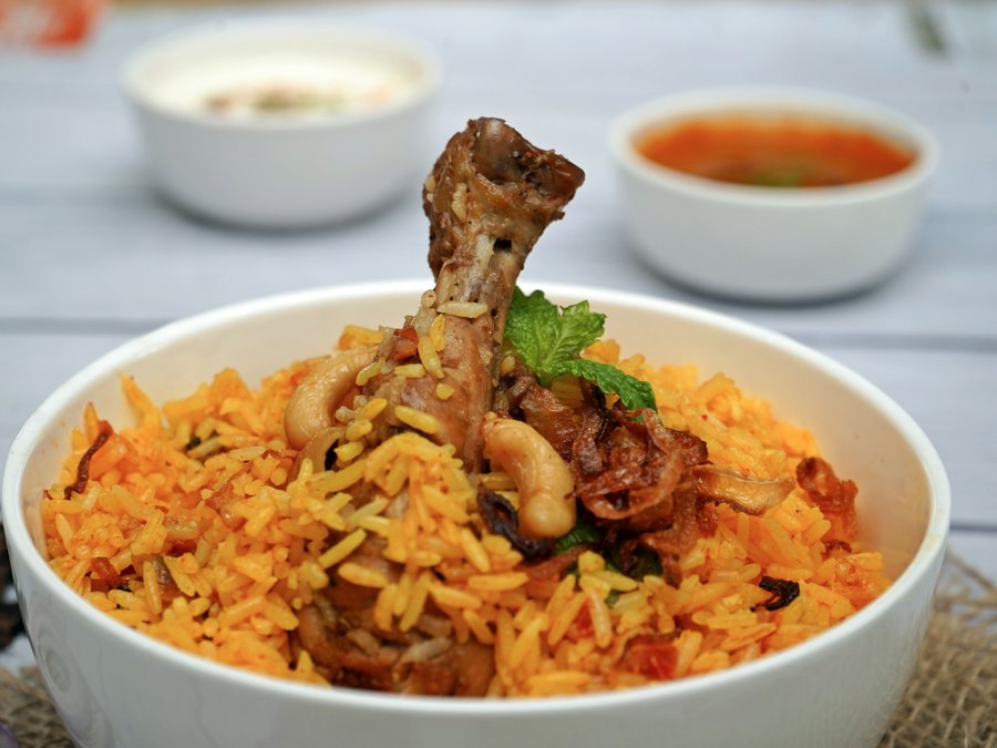 Bowl of chicken biryani